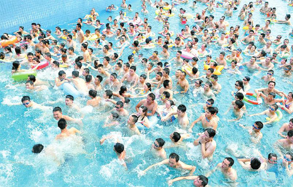 中国拟规定人工游泳池人均游泳面积不小于2.5