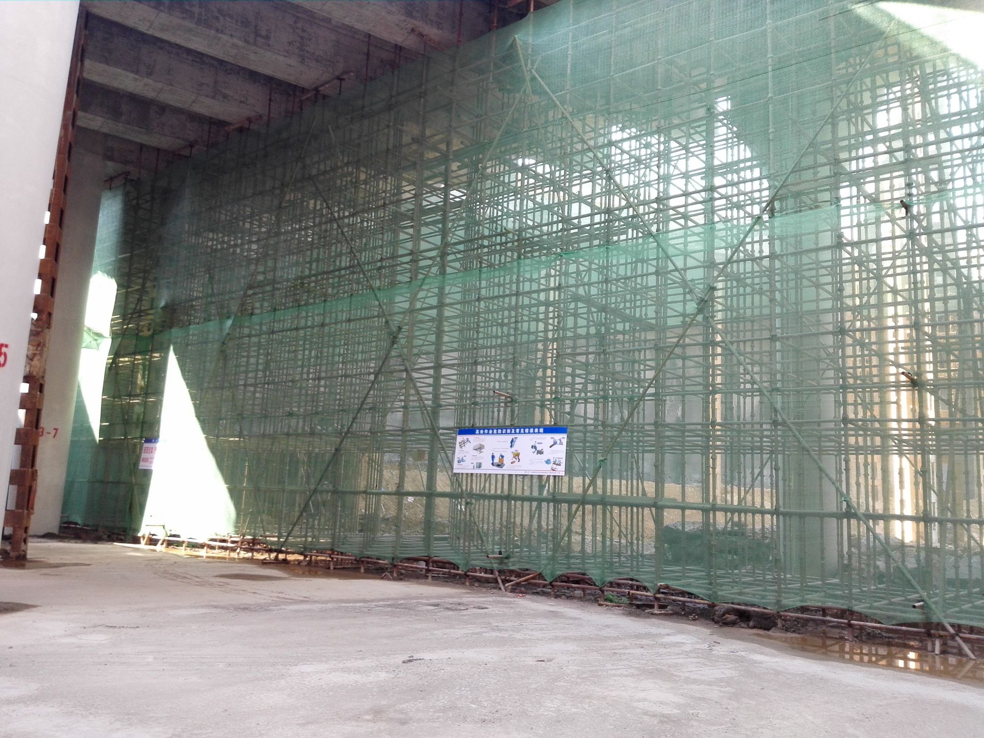 武汉 | 光谷广场综合体主体结构南北区开始顶板